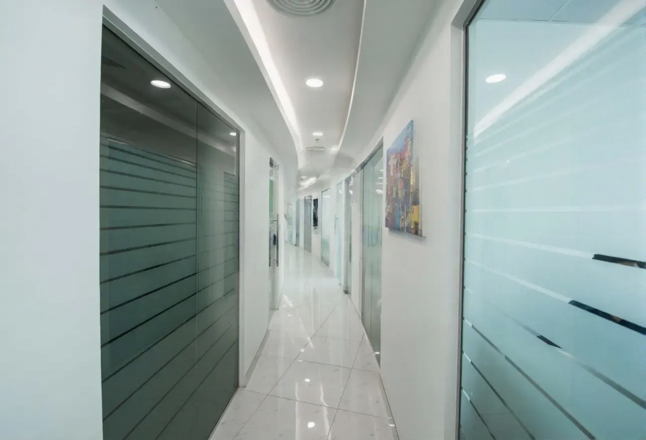 furnished-office-for-rent-dubai.webp