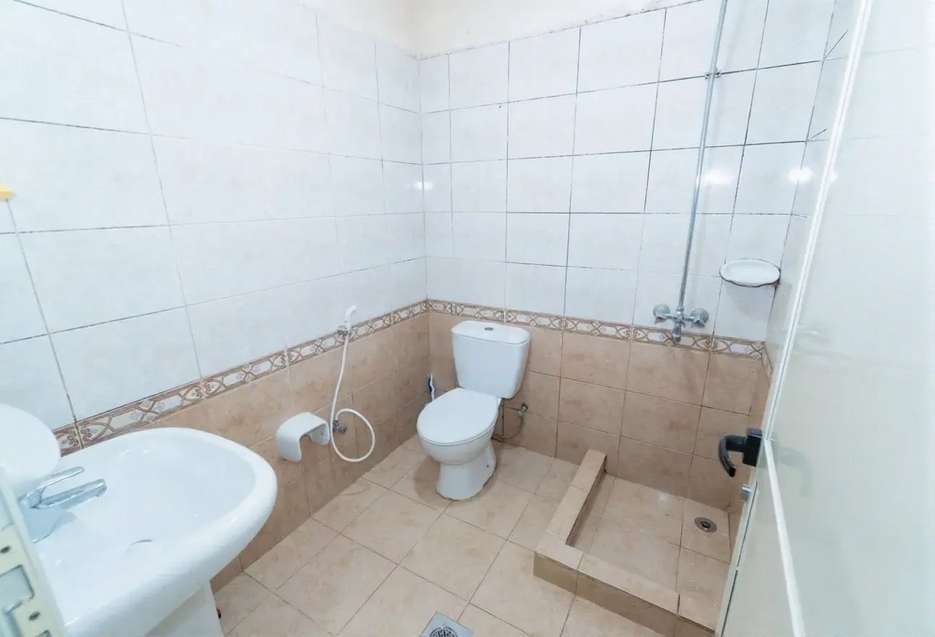 labor-camp-62-rooms-uae.webp