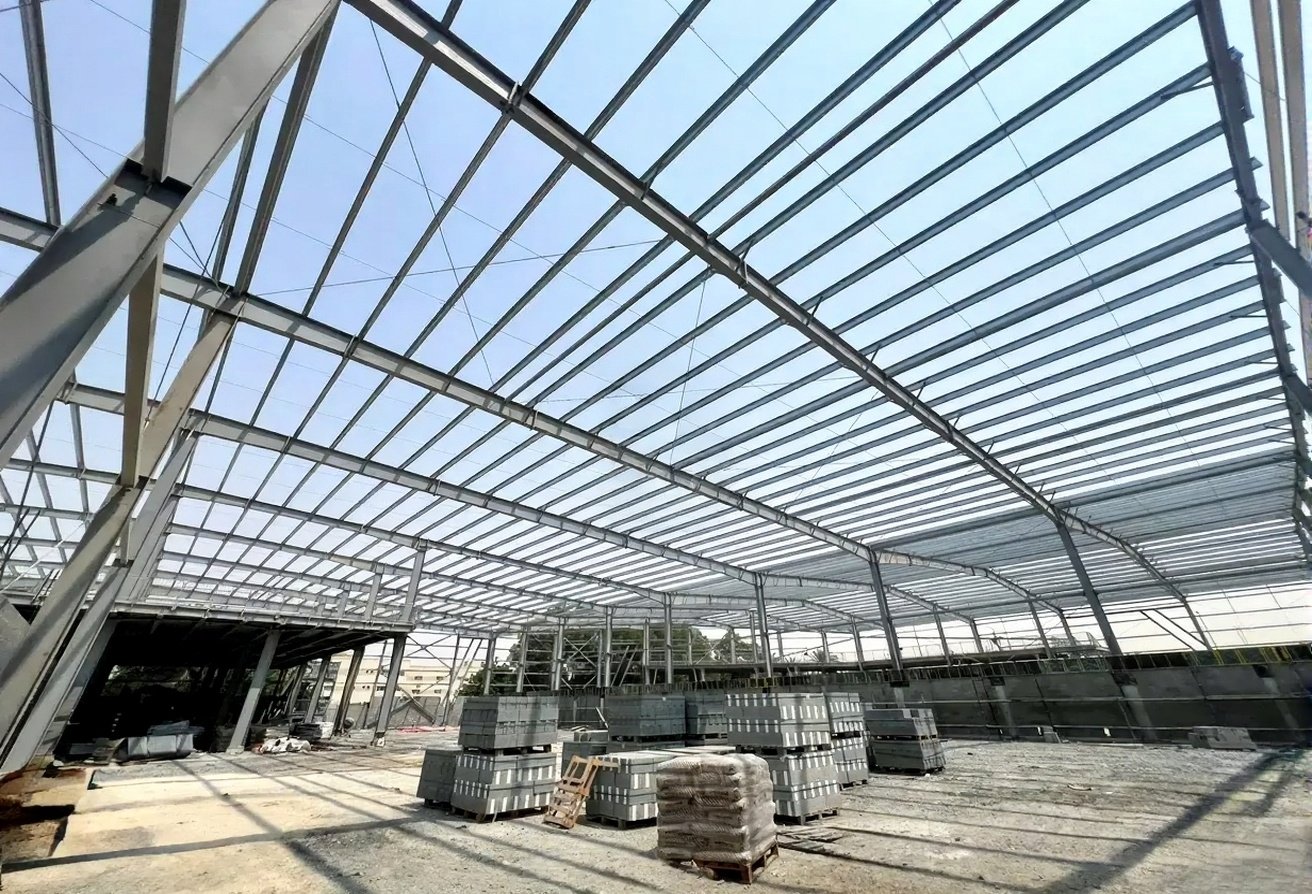 logistics-distribution-center-dubai.webp