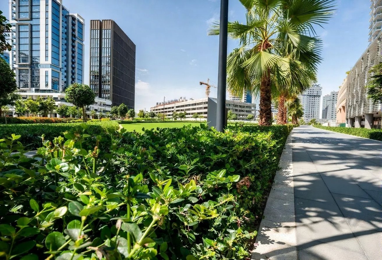 retail-space-with-canal-view-dubai.webp
